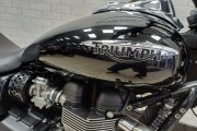 TRIUMPH SPEEDMASTER 865