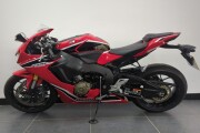 HONDA CBR1000RR FIREBLADE