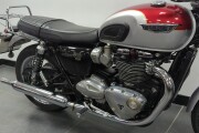 TRIUMPH BONNEVILLE T120