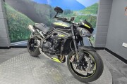 TRIUMPH SPEED TRIPLE 1050