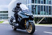 YAMAHA TMAX