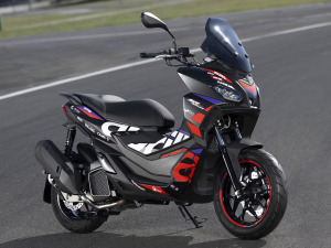 APRILIA SR GT