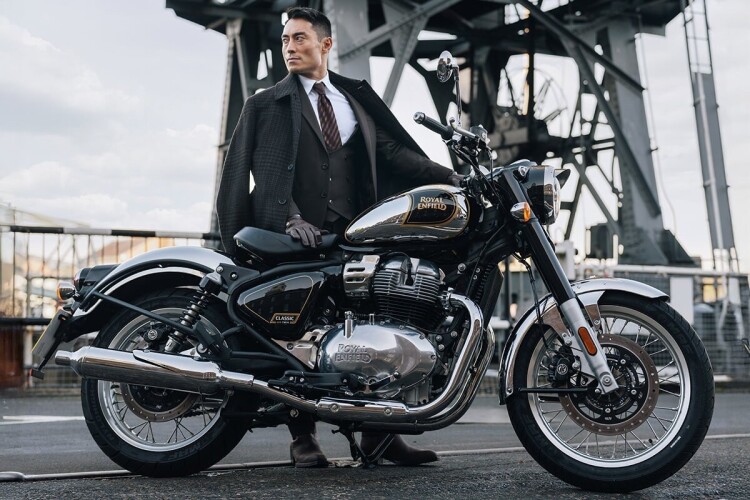 ROYAL ENFIELD CLASSIC 650