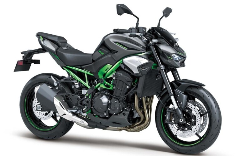 KAWASAKI Z900