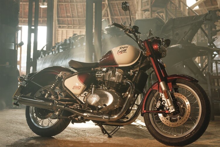 ROYAL ENFIELD CLASSIC 650