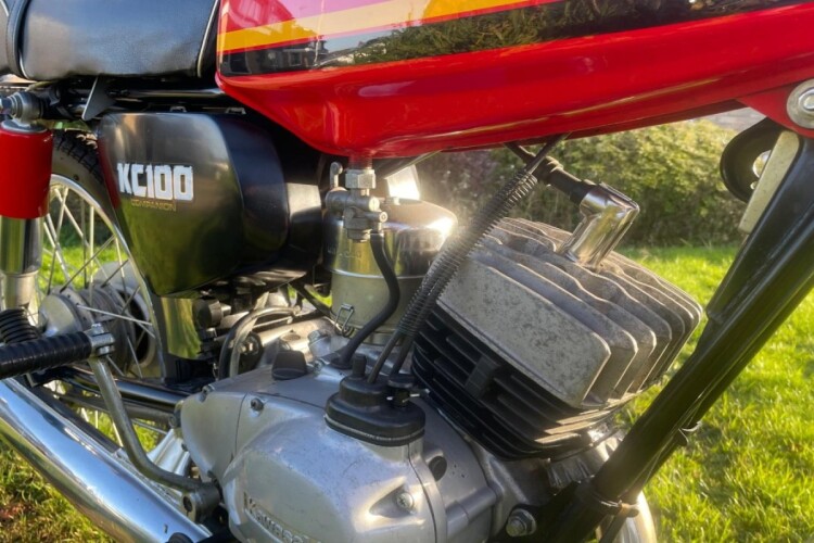 KAWASAKI KC 100 C4