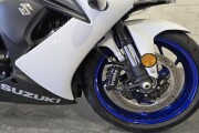 SUZUKI GSXS1000F