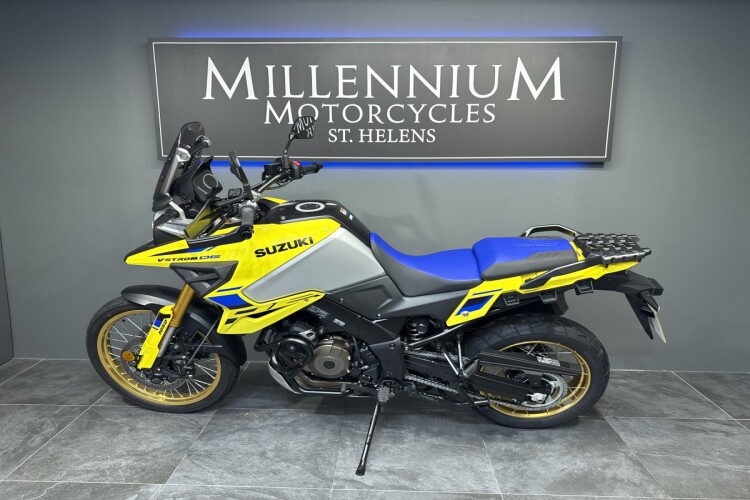 SUZUKI V-STROM 1050