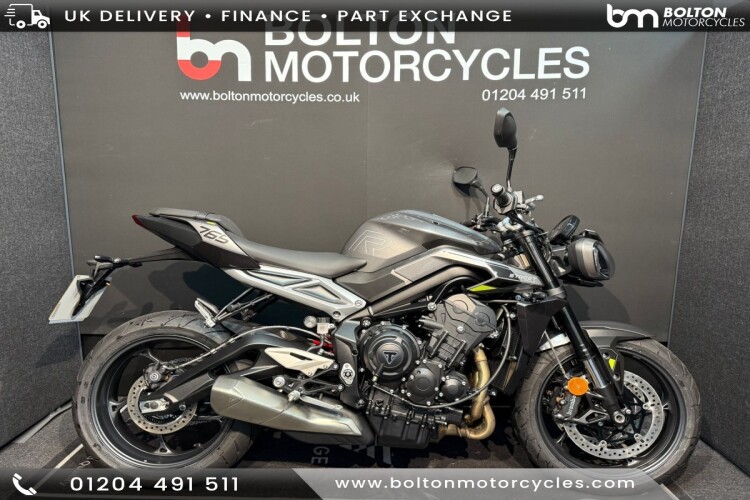 TRIUMPH STREET TRIPLE 765