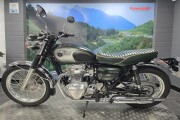 KAWASAKI W800