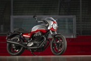 MOTO GUZZI V7