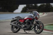 MOTO GUZZI V7