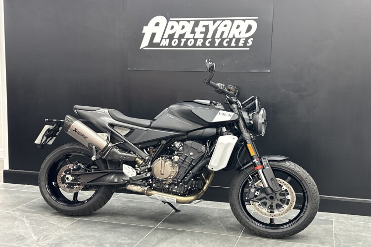 HUSQVARNA 801 SVARTPILEN