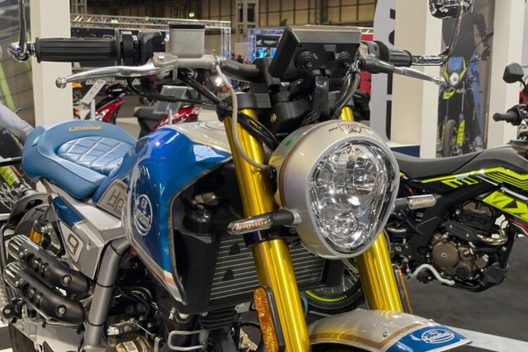 FB MONDIAL HPS125 HIPSTER