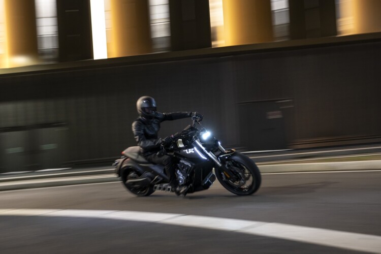 BENDA MOTO BENDA LFC700