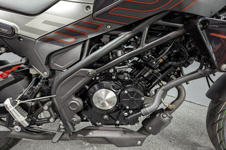 BENELLI LEONCINO 125