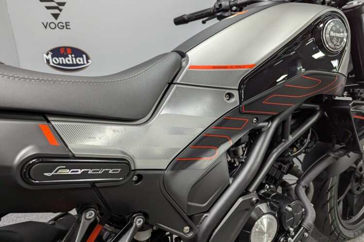 BENELLI LEONCINO 125