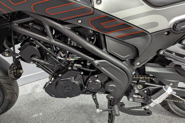 BENELLI LEONCINO 125