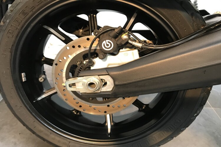 DUCATI SCRAMBLER 1100