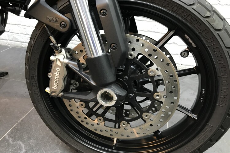 DUCATI SCRAMBLER 1100