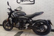 TRIUMPH TRIDENT 660
