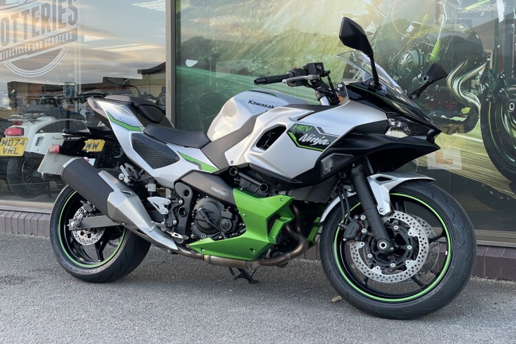 KAWASAKI NINJA 7 HYBRID