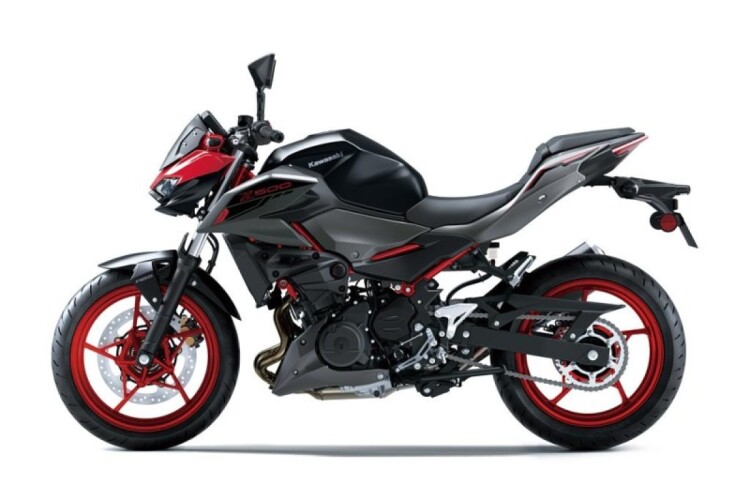 KAWASAKI Z500