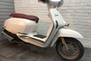 LAMBRETTA V125
