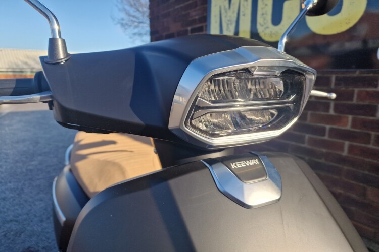 KEEWAY VERSILIA  125