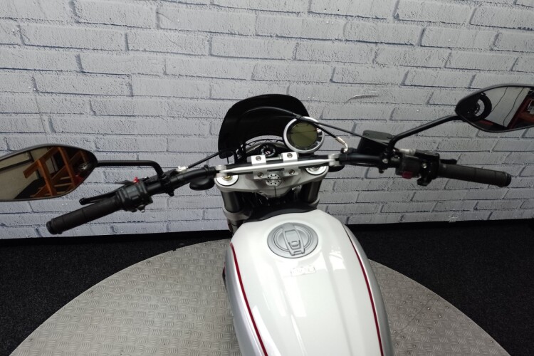 DUCATI SCRAMBLER DESERT SLED