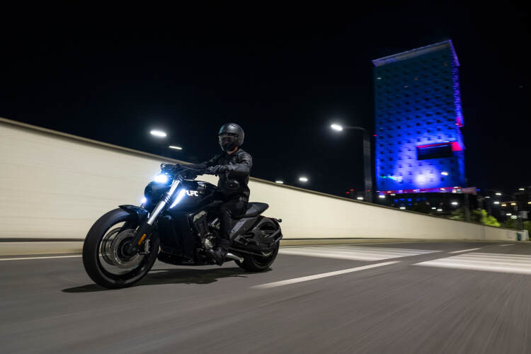 BENDA MOTO BENDA LFC700