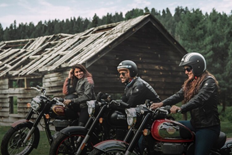 ROYAL ENFIELD CLASSIC CHROME