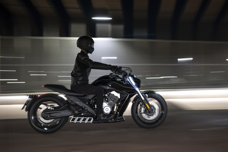 BENDA MOTO BENDA LFC700