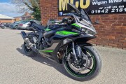 KAWASAKI NINJA ZX-6R