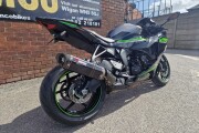 KAWASAKI NINJA ZX-6R