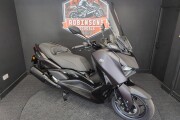 YAMAHA XMAX 300