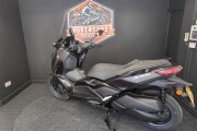 YAMAHA XMAX 300