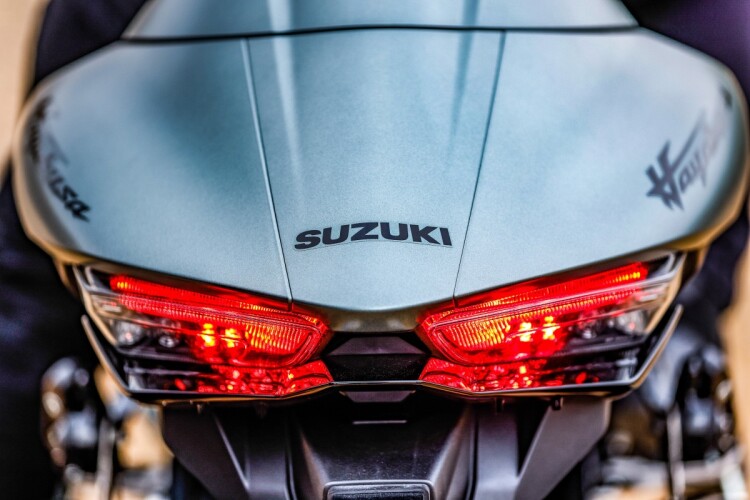 SUZUKI GSX1300R HAYABUSA