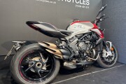MV AGUSTA BRUTALE 800