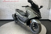 HONDA FORZA 300