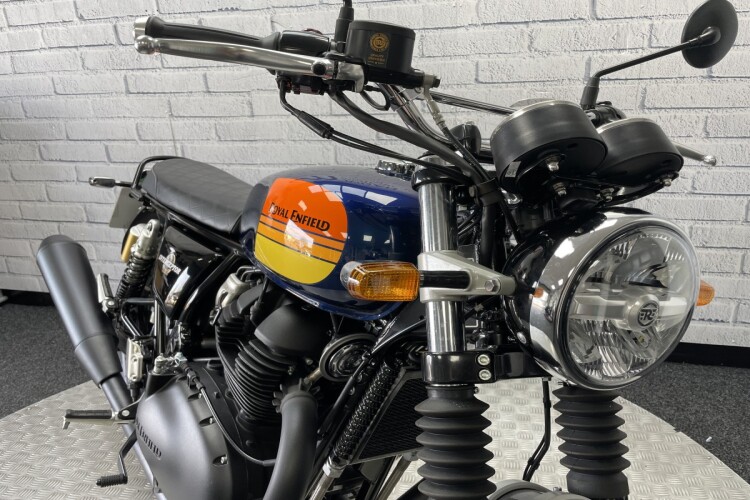 ROYAL ENFIELD INTERCEPTOR 650