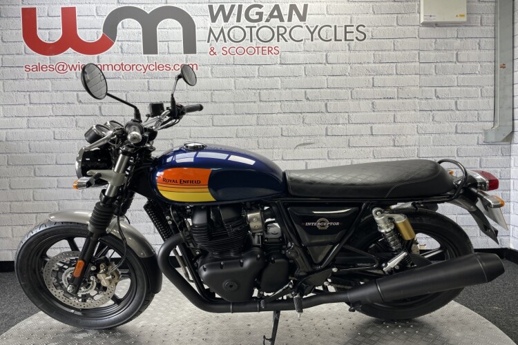 ROYAL ENFIELD INTERCEPTOR 650
