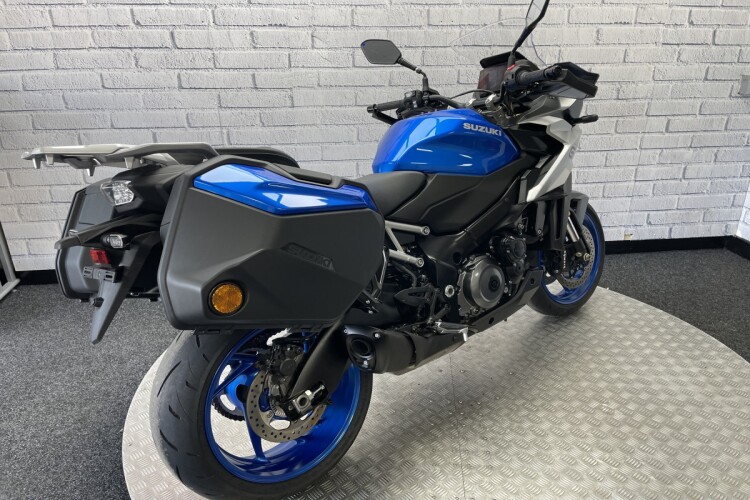 SUZUKI GSX-S1000GX +