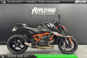 KTM 1290 SUPER DUKE R