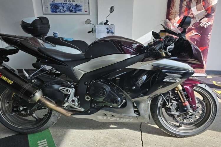 SUZUKI GSX-R 1000 K9 for sale