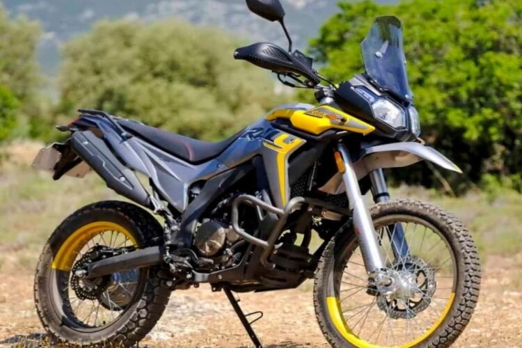 2026 VOGE R 300, Yellow - photo 4