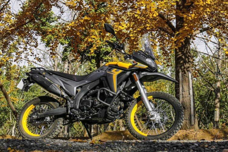 2026 VOGE R 300, Yellow - photo 8