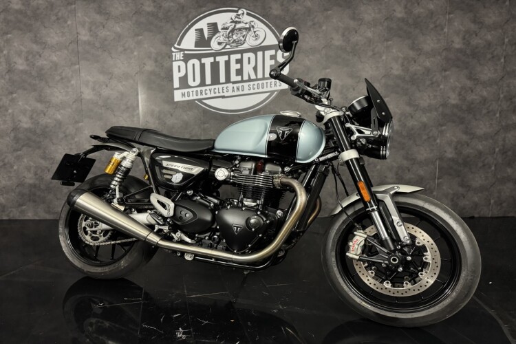 TRIUMPH SPEED TWIN 1200