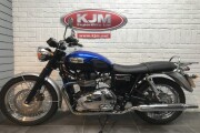TRIUMPH BONNEVILLE 865