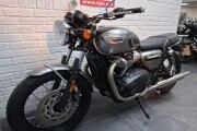 TRIUMPH BONNEVILLE T100
